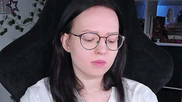 Snapshot of power_robynn chatting on November 15, 2025, 4:36 pm power robynn online show from November 15, 2025, 4:36 pm