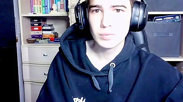  Chris Next Door  online show from October 4, 2025, 2:59 pm