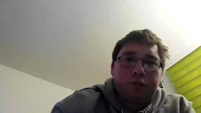 Snapshot of stivi2526 chatting on October 7, 2025, 12:41 am stivi2526 online show from October 7, 2025, 12:41 am