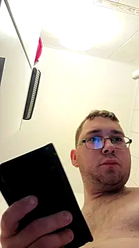 Snapshot of stivi2526 chatting on October 12, 2025, 11:04 pm stivi2526 online show from October 12, 2025, 11:04 pm