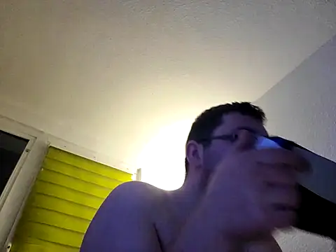 Snapshot of stivi2526 chatting on November 6, 2025, 8:10 pm stivi2526 online show from November 6, 2025, 8:10 pm