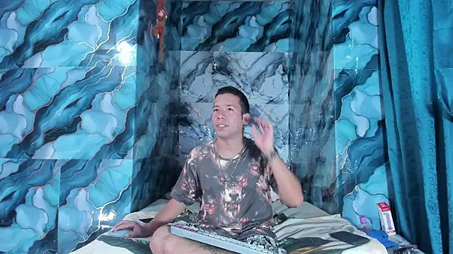 celesteyorucso1 online show from October 7, 2025, 9:12 pm