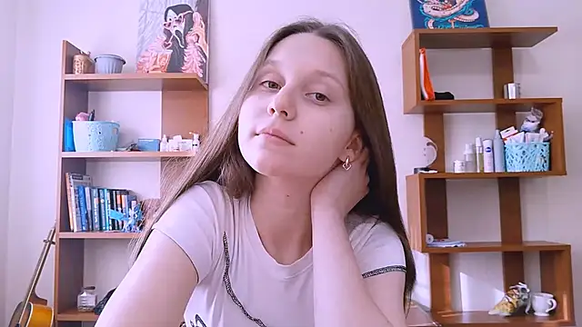 MaryGermani online show from October 1, 2025, 12:11 pm