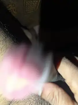 Snapshot of alwynu chatting on February 4, 2026, 2:06 am alwynu online show from February 4, 2026, 2:06 am