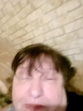 Apeesynka55211 online show from December 18, 2025, 7:31 pm