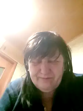 Apeesynka55211 online show from February 19, 2026, 7:10 pm