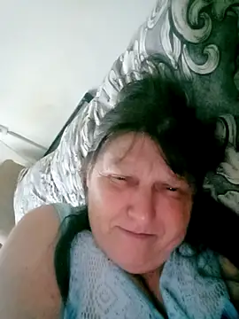 Snapshot of Apeesynka55211 chatting on May 15, 2026, 4:25 pm Apeesynka55211 online show from May 15, 2026, 4:25 pm