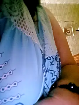 Snapshot of Apeesynka55211 chatting on June 14, 2026, 2:24 am Apeesynka55211 online show from June 14, 2026, 2:24 am