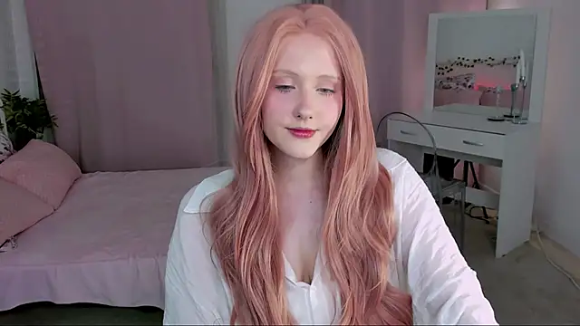 DelilahTaylor online show from July 18, 2026, 9:51 pm