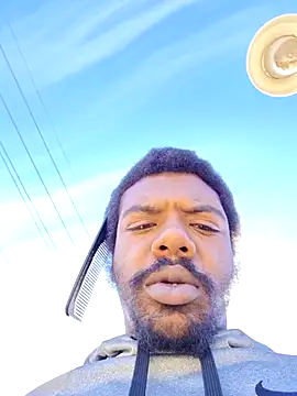 Snapshot of MrBigDickShow chatting on October 18, 2025, 7:25 pm MrBigDickShow online show from October 18, 2025, 7:25 pm