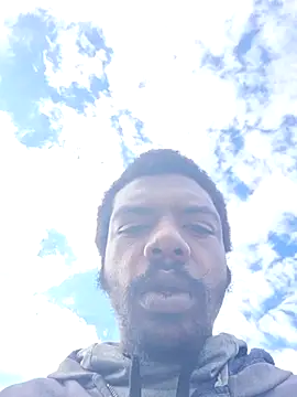 Snapshot of MrBigDickShow chatting on October 23, 2025, 7:23 pm MrBigDickShow online show from October 23, 2025, 7:23 pm