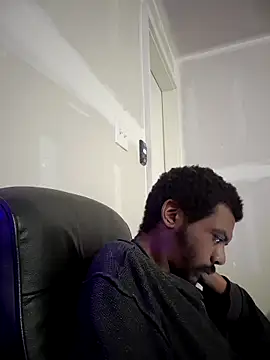 Snapshot of MrBigDickShow chatting on October 31, 2025, 4:02 am MrBigDickShow online show from October 31, 2025, 4:02 am