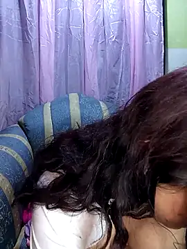 linda swett online show from December 13, 2025, 11:21 pm