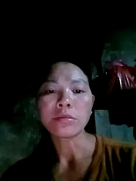 Snapshot of mntzz88 chatting on November 11, 2025, 11:21 am mntzz88 online show from November 11, 2025, 11:21 am