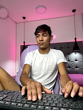 cherub  online show from December 5, 2025, 12:36 pm