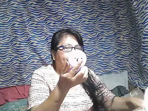 Snapshot of joy_cute chatting on October 19, 2025, 12:55 am joy cute online show from October 19, 2025, 12:55 am