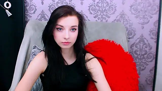 DominantLuna online show from May 24, 2026, 7:30 pm
