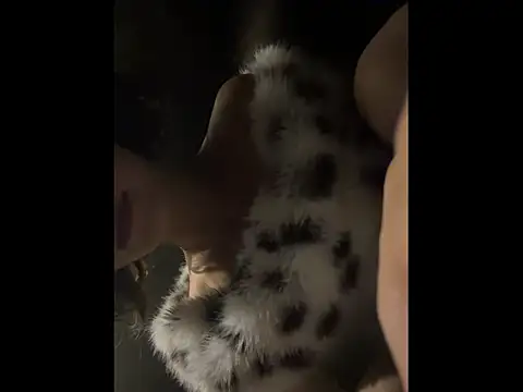 xiaowan x online show from November 25, 2025, 2:06 pm