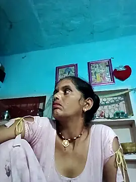 Snapshot of Mohni_cute chatting on October 1, 2025, 4:02 pm Mohni cute online show from October 1, 2025, 4:02 pm