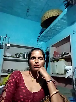 Snapshot of Mohni_cute chatting on October 4, 2025, 1:42 pm Mohni cute online show from October 4, 2025, 1:42 pm