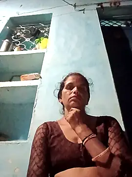 Snapshot of Mohni_cute chatting on October 5, 2025, 2:26 pm Mohni cute online show from October 5, 2025, 2:26 pm