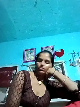 Snapshot of Mohni_cute chatting on October 7, 2025, 3:42 pm Mohni cute online show from October 7, 2025, 3:42 pm