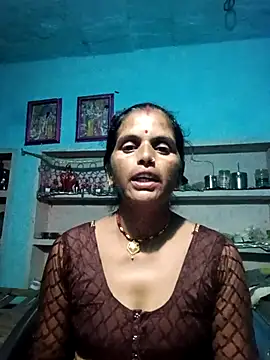 Snapshot of Mohni_cute chatting on October 9, 2025, 1:09 pm Mohni cute online show from October 9, 2025, 1:09 pm