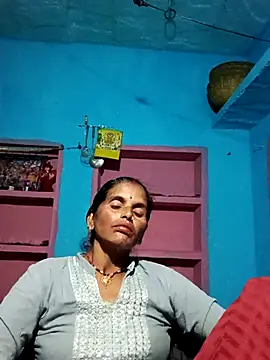 Snapshot of Mohni_cute chatting on October 15, 2025, 12:38 pm Mohni cute online show from October 15, 2025, 12:38 pm