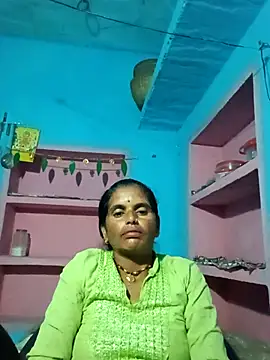 Snapshot of Mohni_cute chatting on October 20, 2025, 12:44 am Mohni cute online show from October 20, 2025, 12:44 am