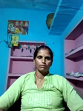Snapshot of Mohni_cute chatting on October 25, 2025, 12:23 pm Mohni cute online show from October 25, 2025, 12:23 pm