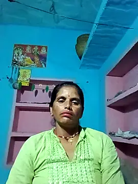 Snapshot of Mohni_cute chatting on October 26, 2025, 12:27 am Mohni cute online show from October 26, 2025, 12:27 am