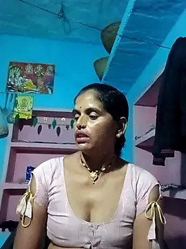 Snapshot of Mohni_cute chatting on November 1, 2025, 11:18 pm Mohni cute online show from November 1, 2025, 11:18 pm