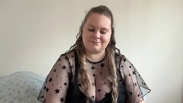 Snapshot of BriannaFlirty chatting on November 4, 2025, 1:10 pm BriannaFlirty online show from November 4, 2025, 1:10 pm