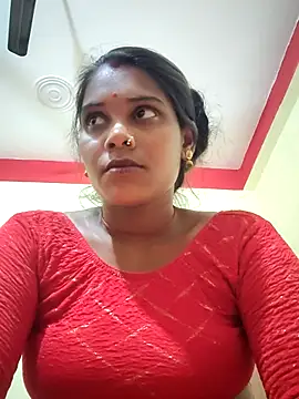 Katrina kaif143 online show from October 5, 2025, 3:21 pm