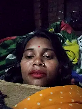 Katrina kaif143 online show from October 31, 2025, 3:24 pm