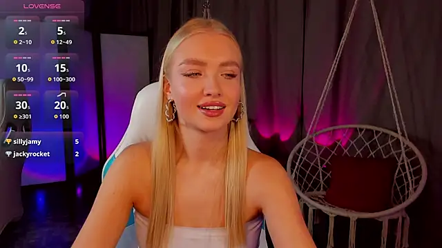 TessaGrays online show from December 20, 2025, 8:32 am