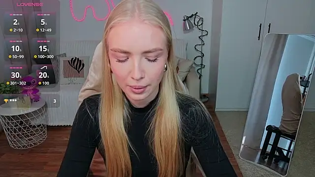 TessaGrays online show from May 3, 2026, 9:04 am
