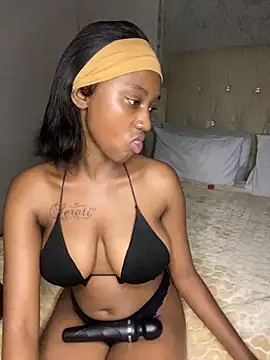 Snapshot of Sirah1 chatting on November 12, 2025, 9:14 pm Sirah1 online show from November 12, 2025, 9:14 pm