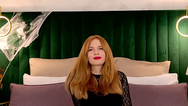 MelissaLiss online show from October 28, 2025, 3:14 pm