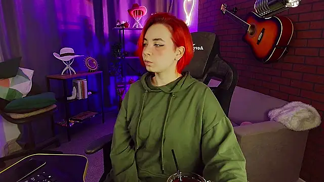 MarcelineChi online show from December 3, 2025, 5:26 am