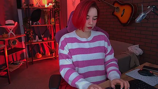 MarcelineChi online show from February 5, 2026, 5:45 am