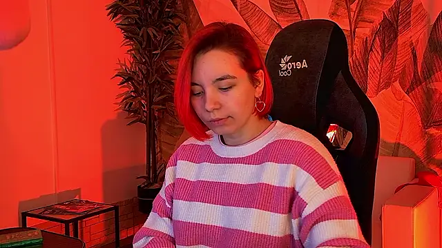 MarcelineChi online show from February 12, 2026, 5:24 am