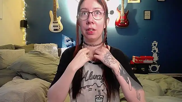 TattooedGirls online show from October 10, 2025, 7:51 am