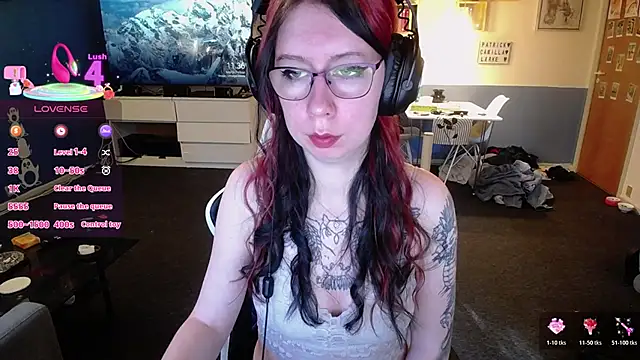 TattooedGirls online show from November 7, 2025, 10:37 am