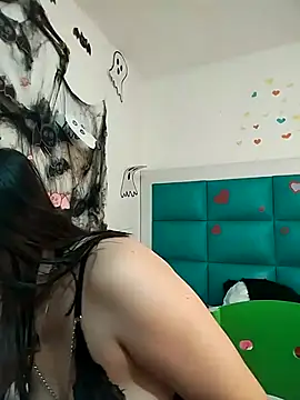 Snapshot of Valentina_Squirt- chatting on November 6, 2025, 9:10 am Valentina Squirt- online show from November 6, 2025, 9:10 am