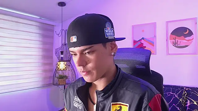 kevienmiet online show from October 1, 2025, 11:27 am