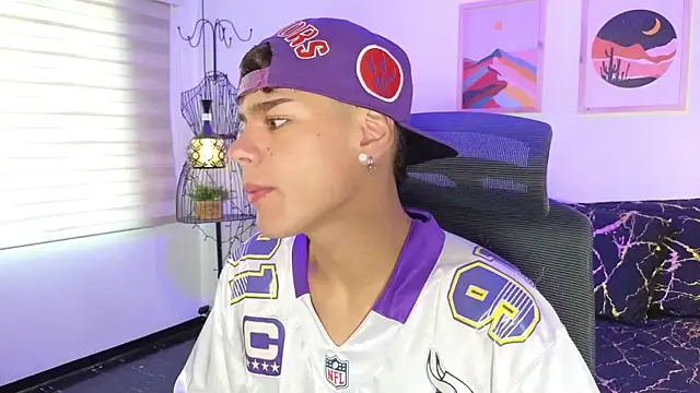 kevienmiet online show from October 4, 2025, 11:19 am