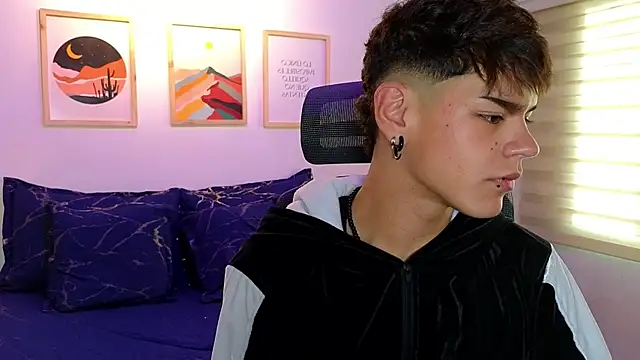 kevienmiet online show from October 19, 2025, 12:06 pm