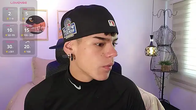 kevienmiet online show from October 27, 2025, 11:47 am