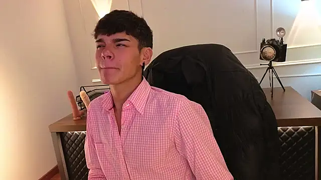 kevienmiet online show from November 6, 2025, 3:18 am